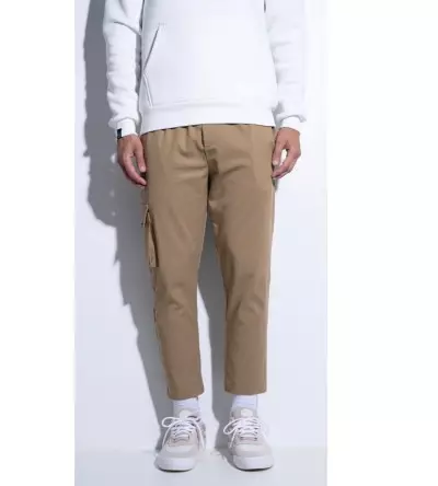 VINYL ΠΑΝΤΕΛΟΝΙ ΥΦΑΣΜΑΤΙΝΟ CARGO ΚΑΦΕ - CINCHED WAIST CARGO PANTS