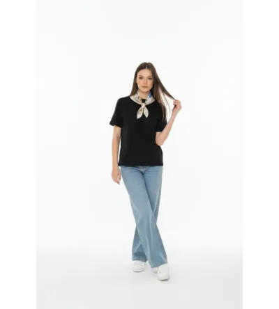 Γυναικεία Κοντομάνικη Μπλούζα με Φουλάρι – Elegant Top